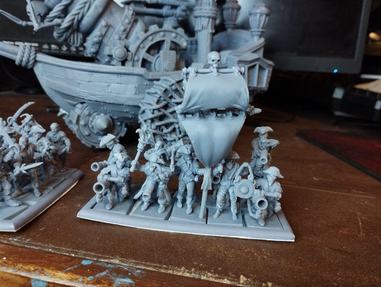 Zombie Pirates Gunners, Modular Undead Swashbucklers by Landor Miniatures! Vampire Coast for Fantasy Wargames