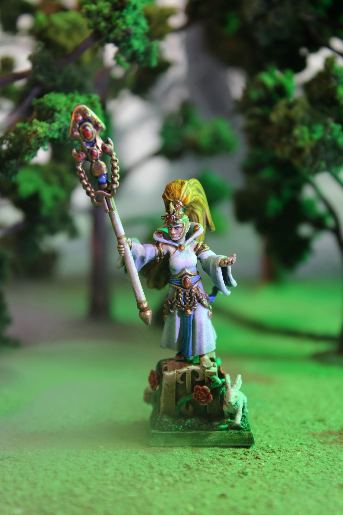 Forest Everqueen, Modular High Elven miniatures by Landor Miniatures! High Elves for Fantasy Wargames
