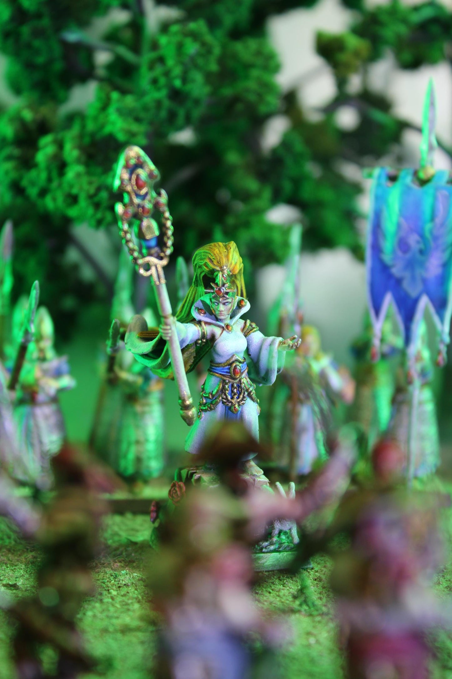 Forest Everqueen, Modular High Elven miniatures by Landor Miniatures! High Elves for Fantasy Wargames