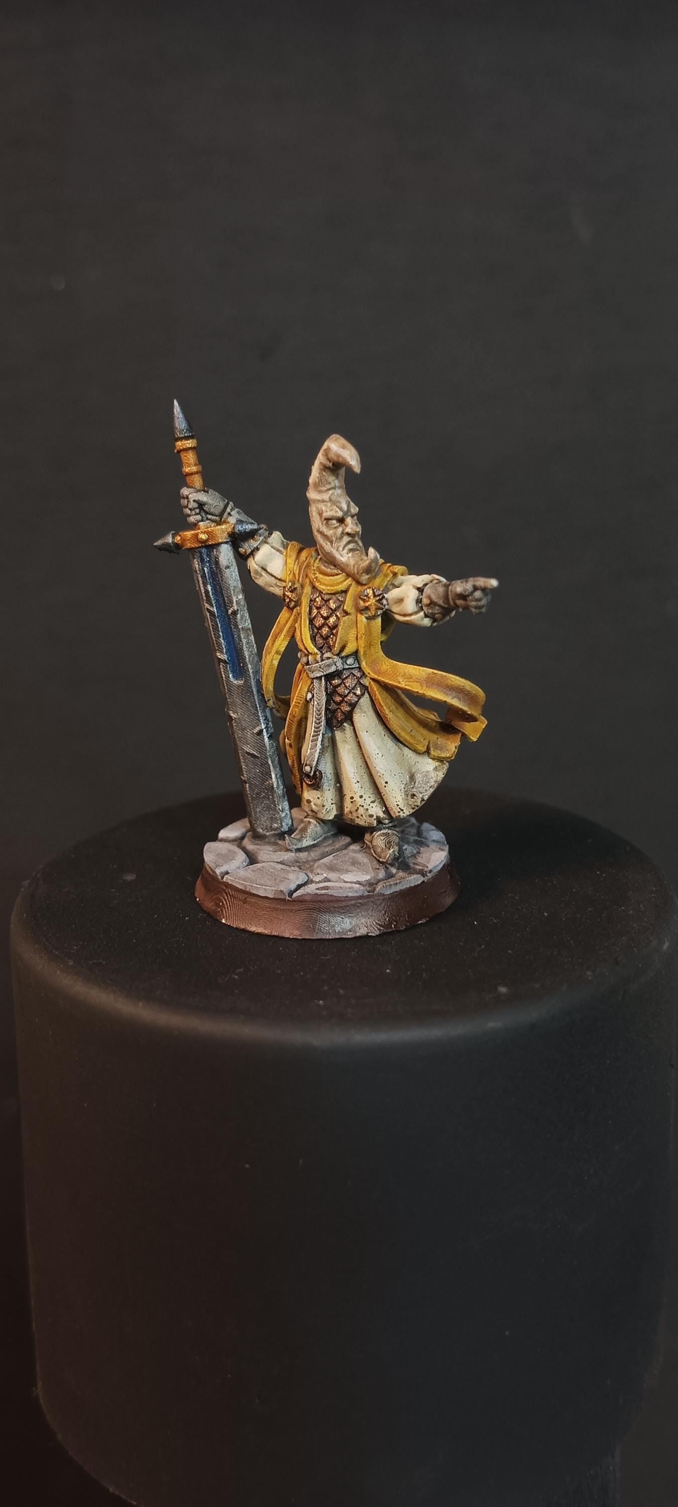 Nightbringer, Cursed City Mercenary, Mercenary Miniatures by Vae Victis, perfect for Fantasy Wargames and Tabletop RPGs