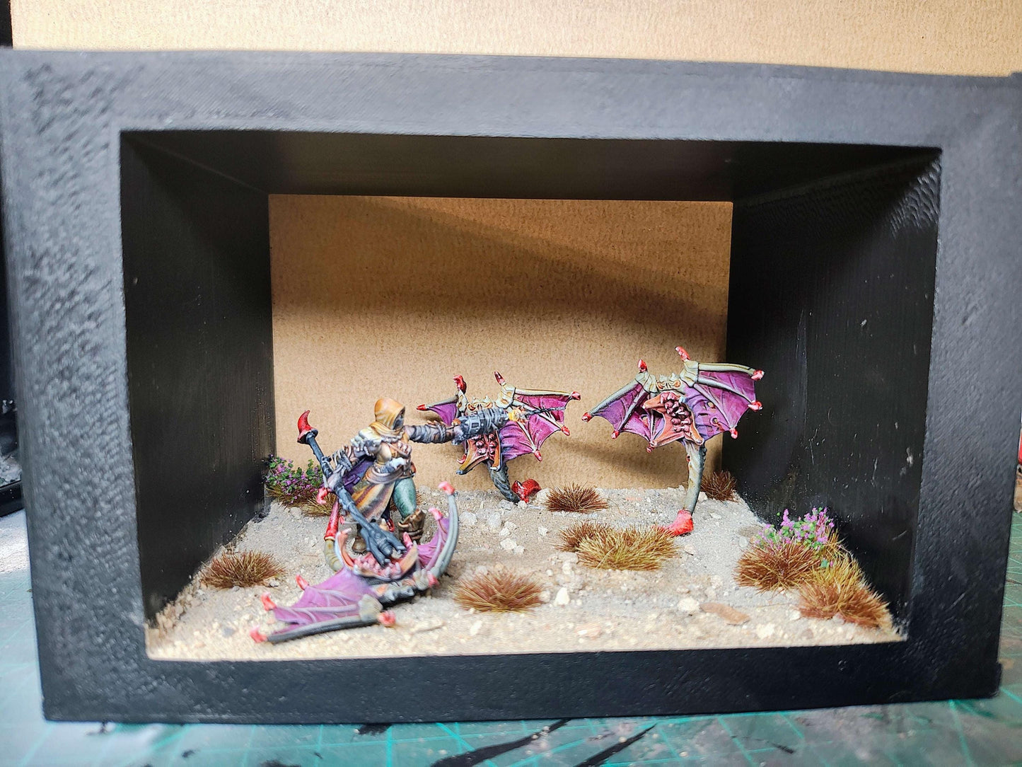 Ash Huntress - Beastmaster -  Sci-Fi Grimdark Mercenaries by Print Minis