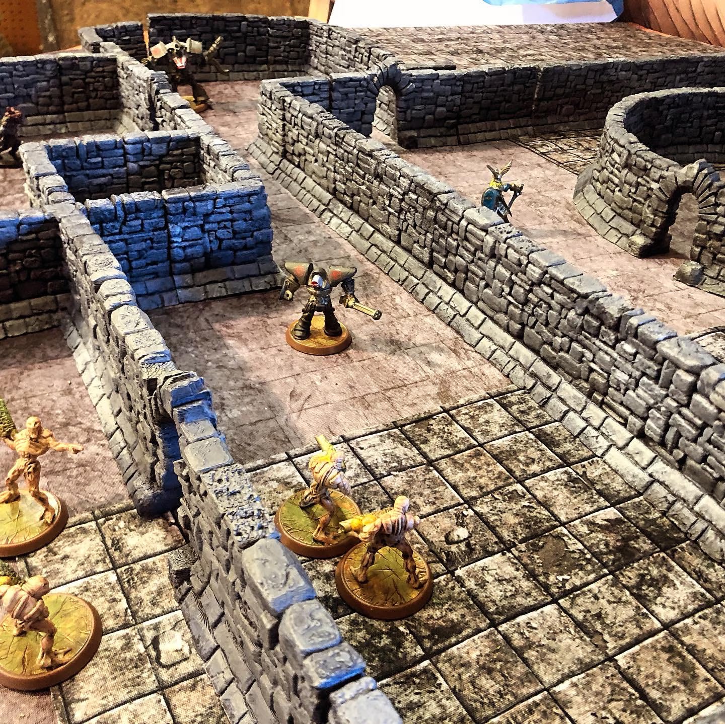 Interior Dungeon Walls - 3D Printed Tabletop Terrain, Perfect for Wargames, Board Games, Role Playing Games
