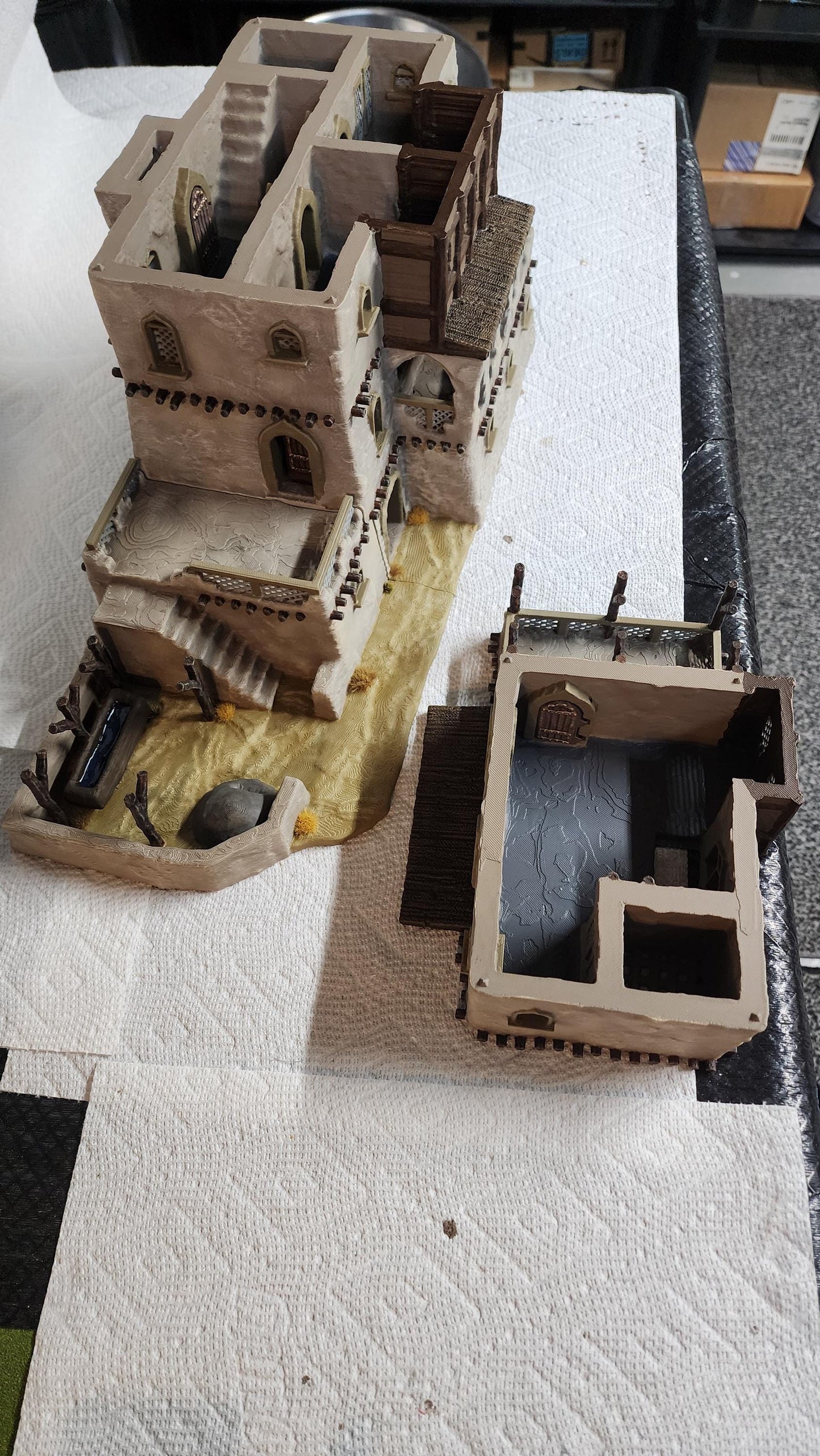 Desert Inn - Tabletop Terrain - 28 MM Tabletop 3D Printed Terrain by MiniatureLand, Perfect for Wargaming and RPGs