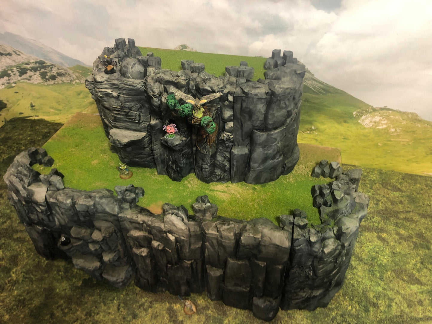 This is a single set of the massive cliff terrain.