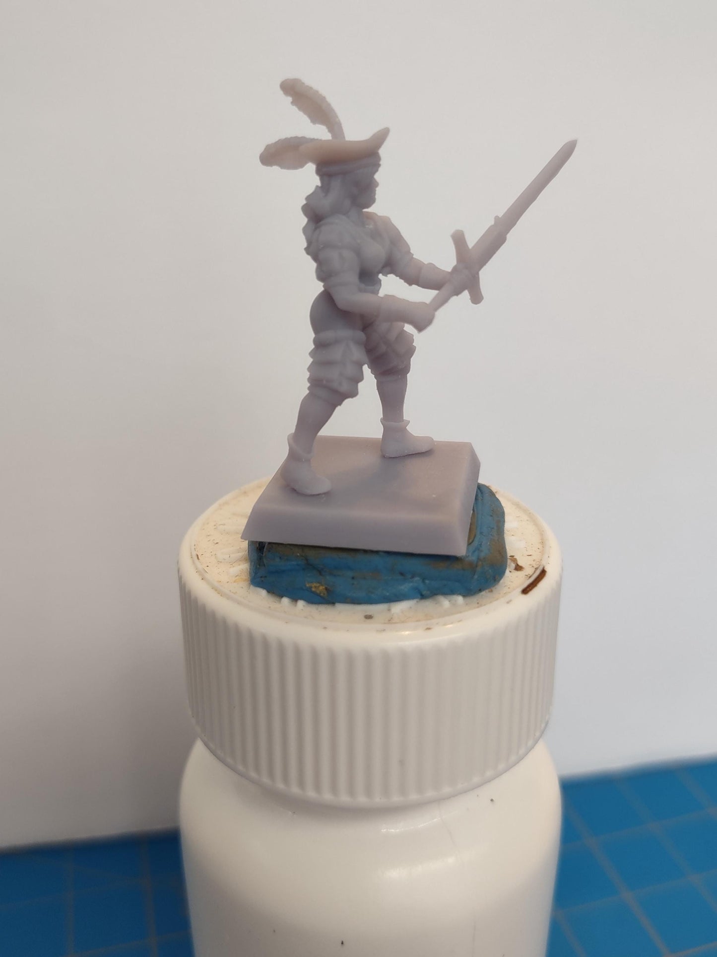 Landsknecht Woman, Fantasy Skirmish Miniatures by Magori Miniatures, perfect for Fantasy Wargames and RPGs