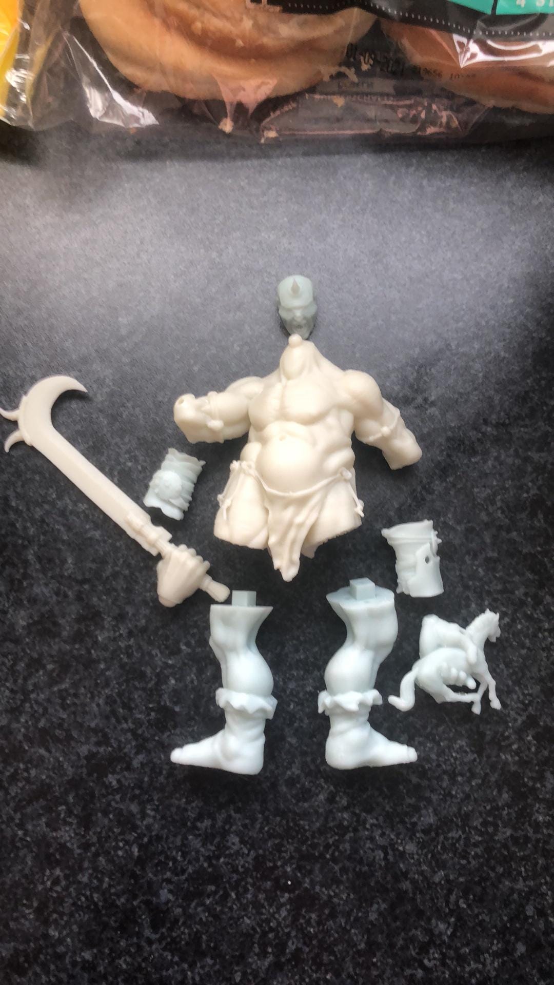 Giant king and Cyclops kit, Fantasy Miniatures by Magori Miniatures, perfect for Fantasy Wargames and RPGs