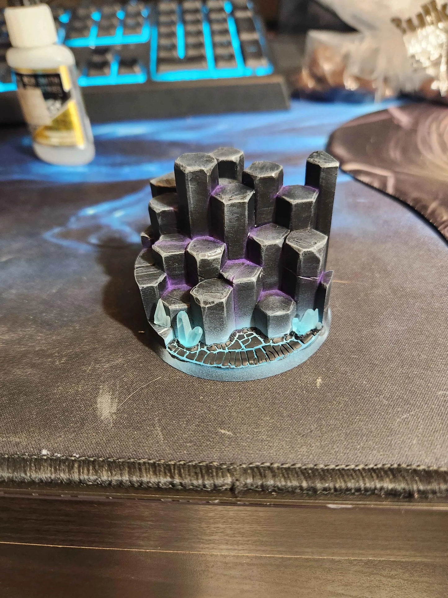 Rock / Basalt rocks basing bits, Grimdark Conversion Parts and Basing Materials Sculpted by WarZone Miniature