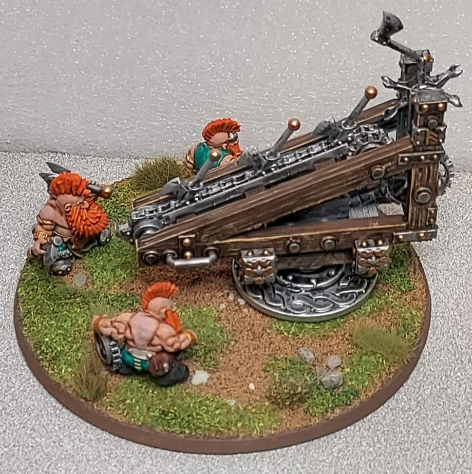 Dwarf Axe Thrower, Fantasy Skirmish Miniatures by MoM Miniatures, perfect for Fantasy Wargames and RPGs