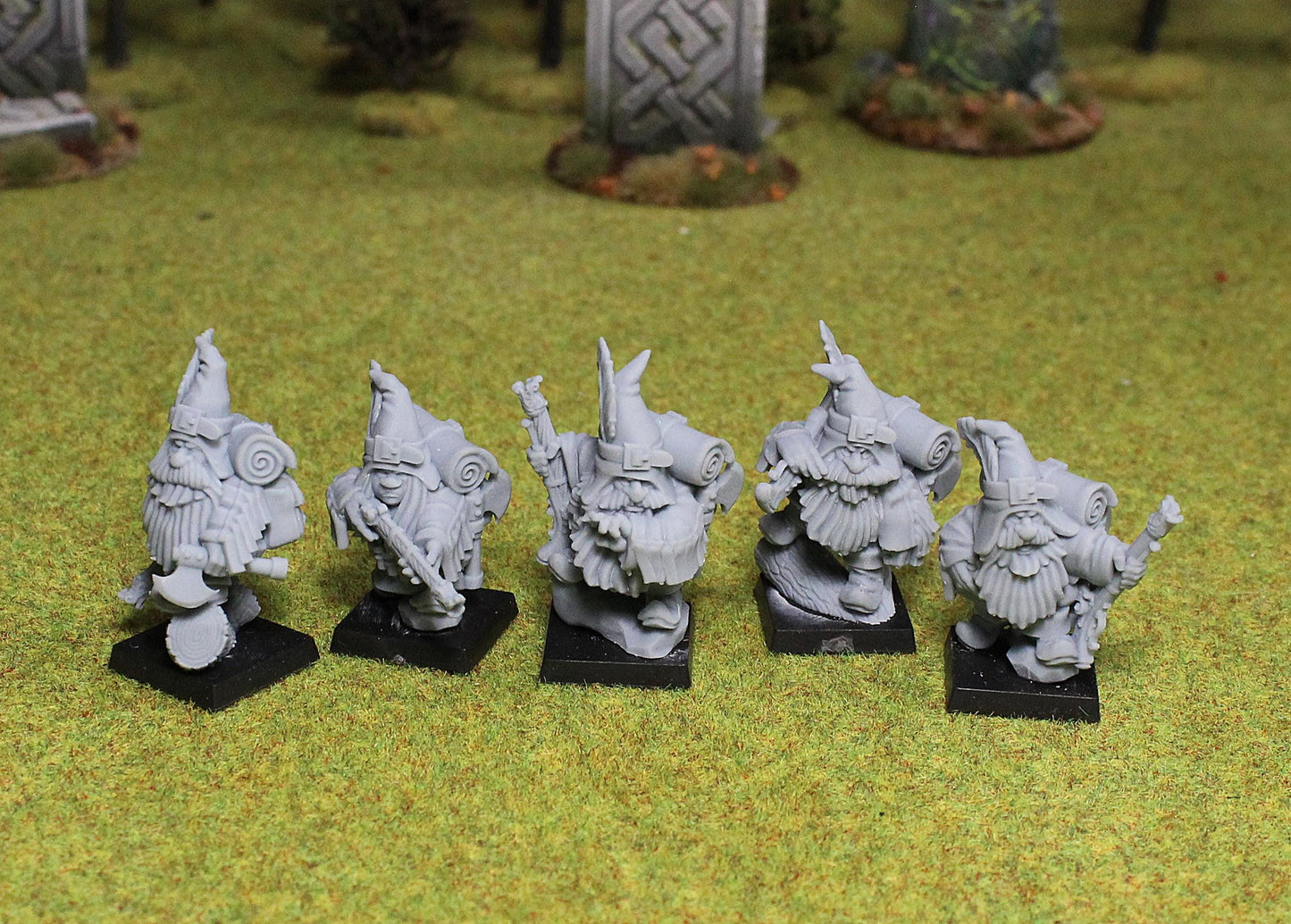 Dwarf Explorers, Fantasy Skirmish Miniatures by MoM Miniatures, perfect for Fantasy Wargames and RPGs