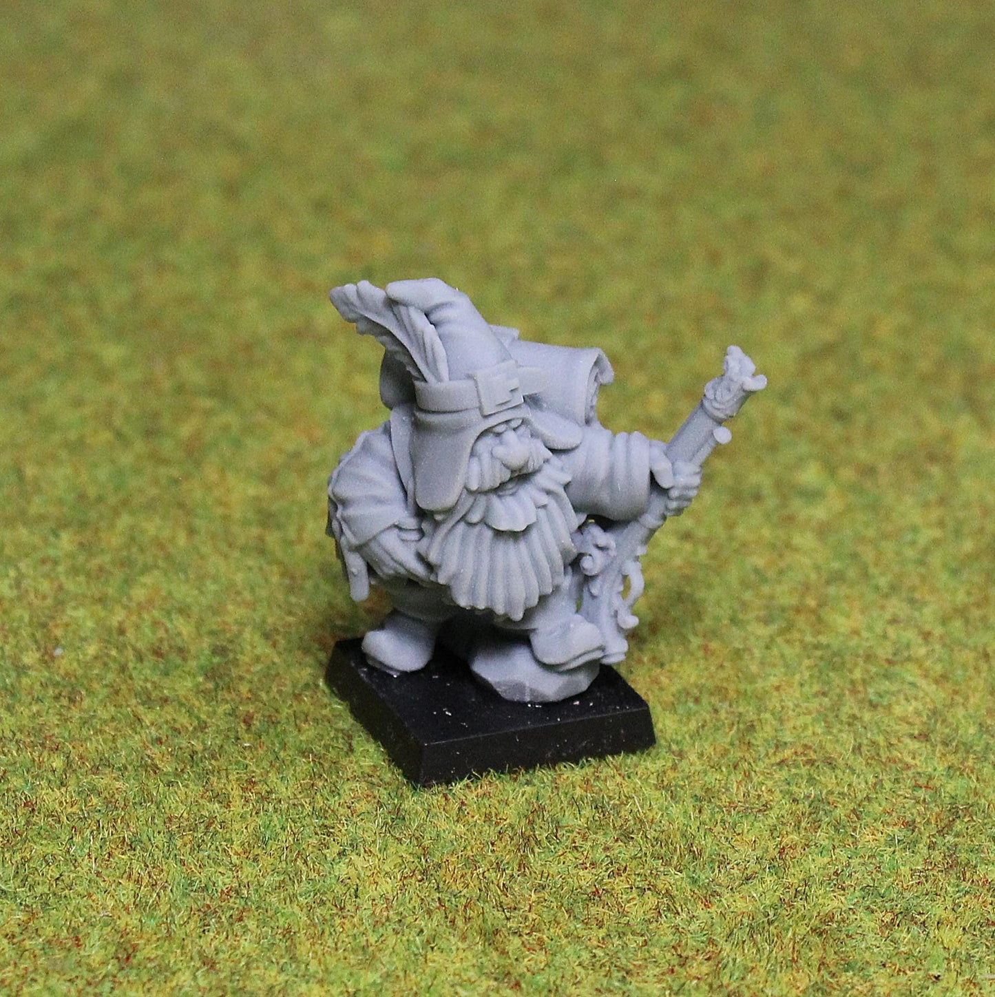 Dwarf Explorers, Fantasy Skirmish Miniatures by MoM Miniatures, perfect for Fantasy Wargames and RPGs