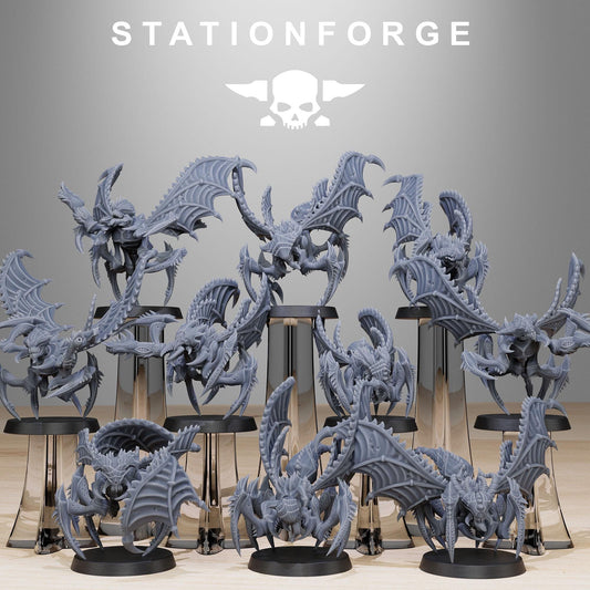 Xenarid Flying Crawlers - Xenarid Alien Bugs -  Sci-Fi Grimdark Bug aliens by STATIONFORGE
