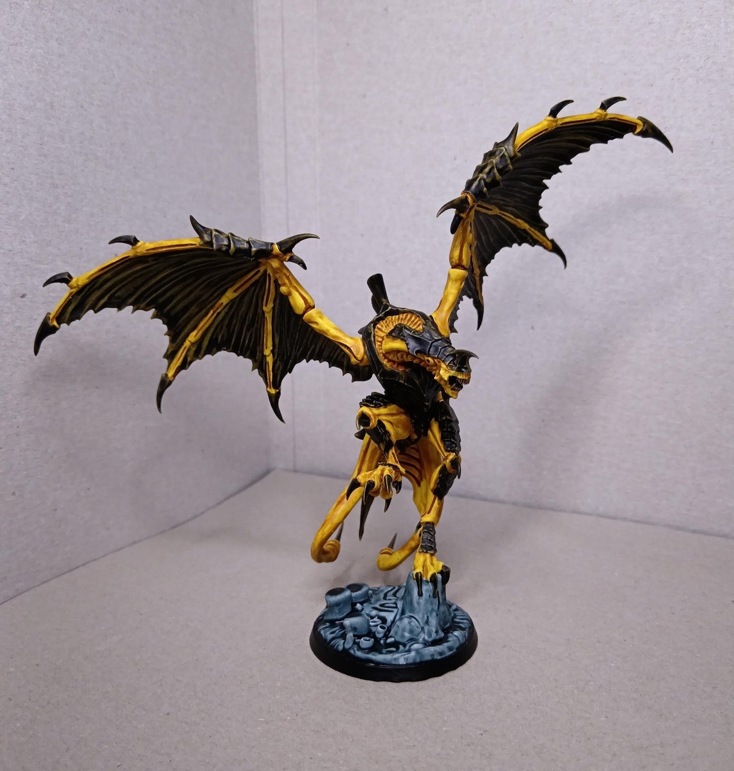 Xenarid Flyer Leader - Xenarid Alien Bugs -  Sci-Fi Grimdark Bug aliens by STATIONFORGE