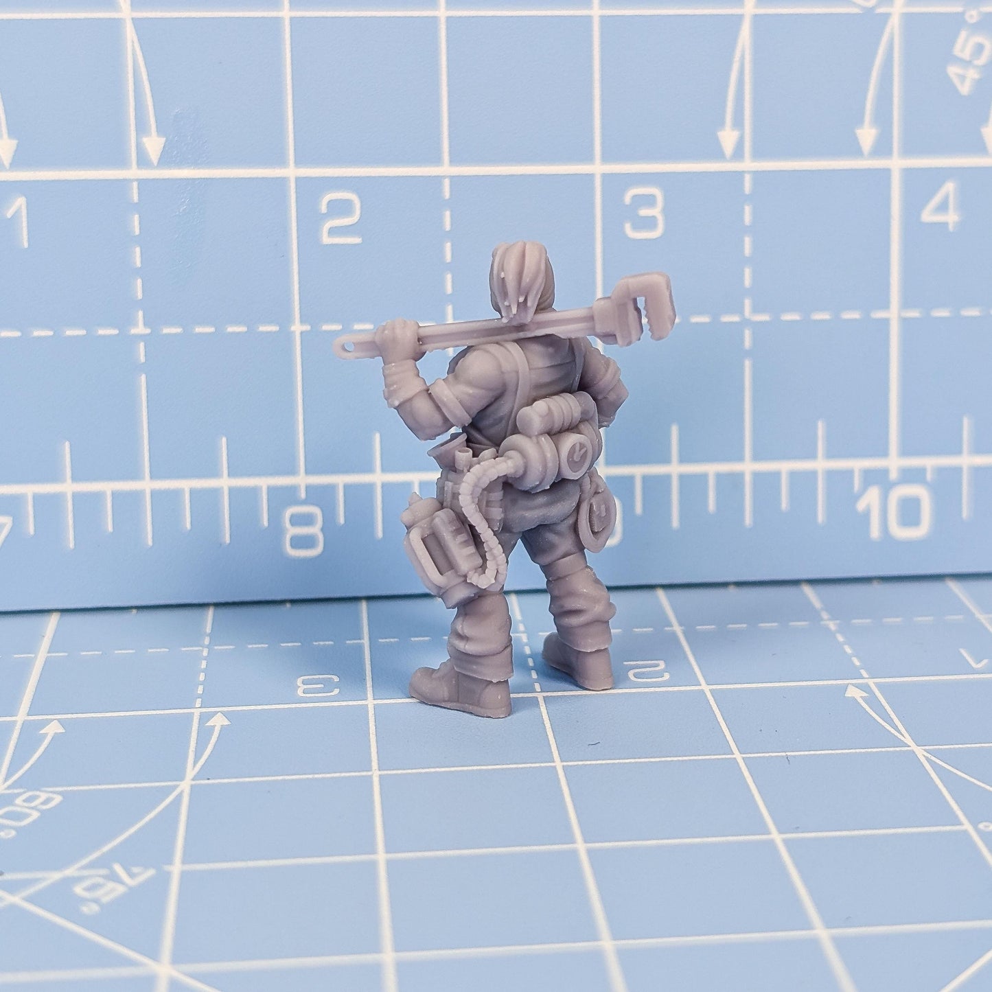 Inessa - Pipewright - Sci-Fi Grimdark Civilians