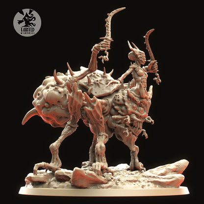 Spider DemiGoddess, Chaotic Daemonic Monopose Miniatures Sculpted by Tainted Windmill for Wargames set in the Grimdark Future