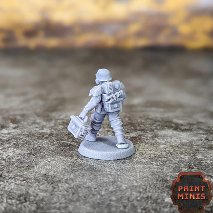 Ammo Carrier - Kaledon Fortis Army, Sci-Fi Space Militia Soldiers by Print Minis