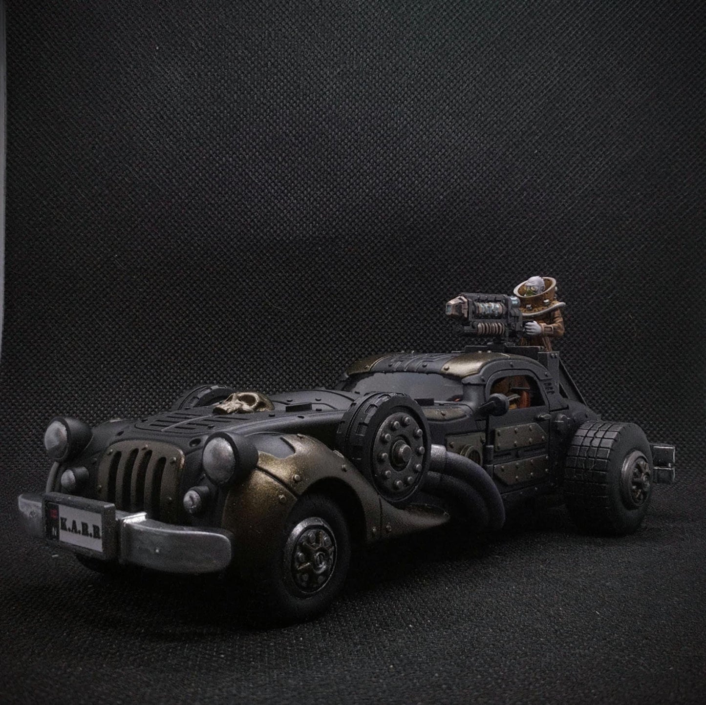 Classic Race Car - Angelika w/ Silent Spectres - Silent Spectre Gangers - Sci-Fi Grimdark Mercenaries by Print Minis