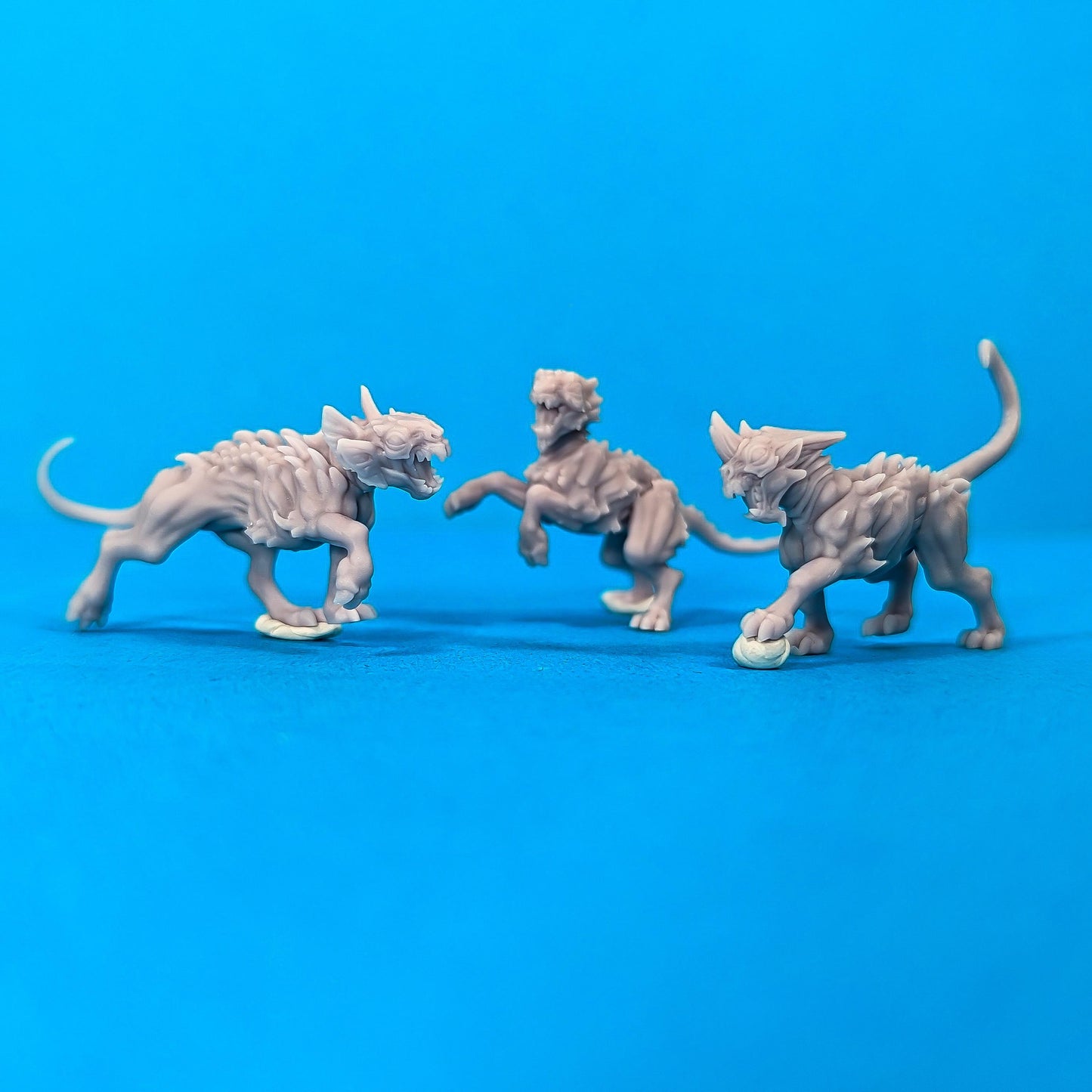 Stonekats - Bitter Nightshade Pets -  Sci-Fi Grimdark City Skirmish Warfare Female Mercenaries by Print Minis