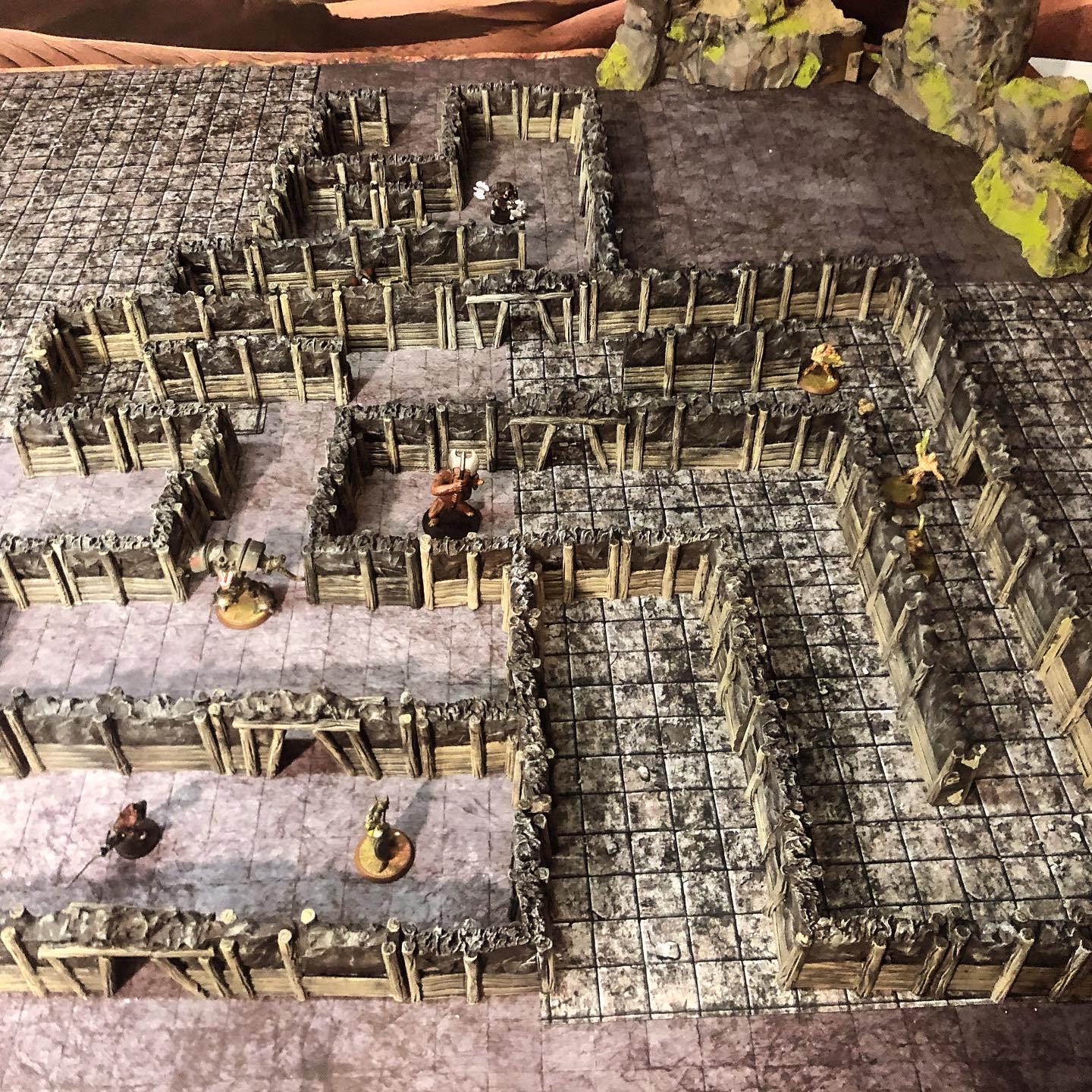 Interior Mine Walls - 3D Printed Tabletop Terrain, Perfect for Wargames, Board Games, Role Playing Games