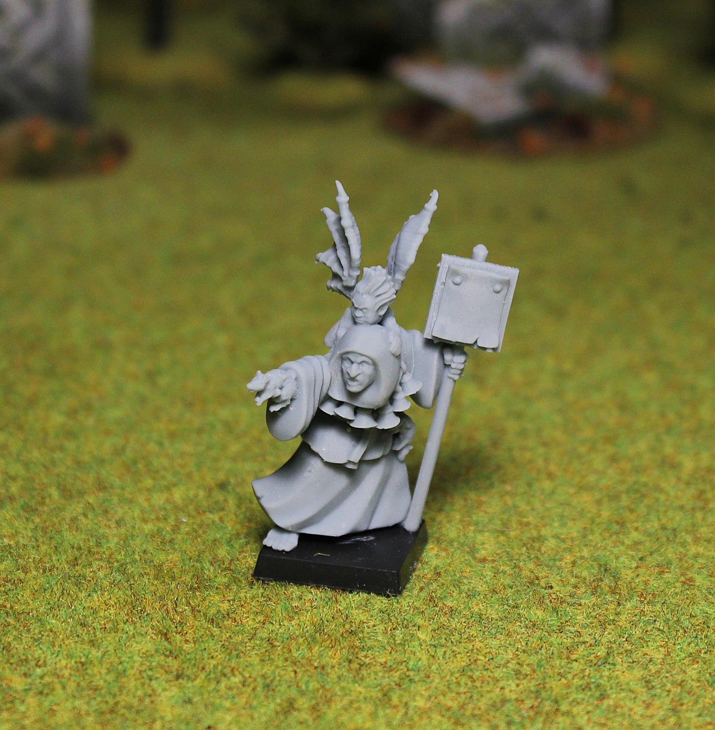 Corrupt Warlock, Fantasy Skirmish Miniatures by MoM Miniatures, perfect for Fantasy Wargames and RPGs