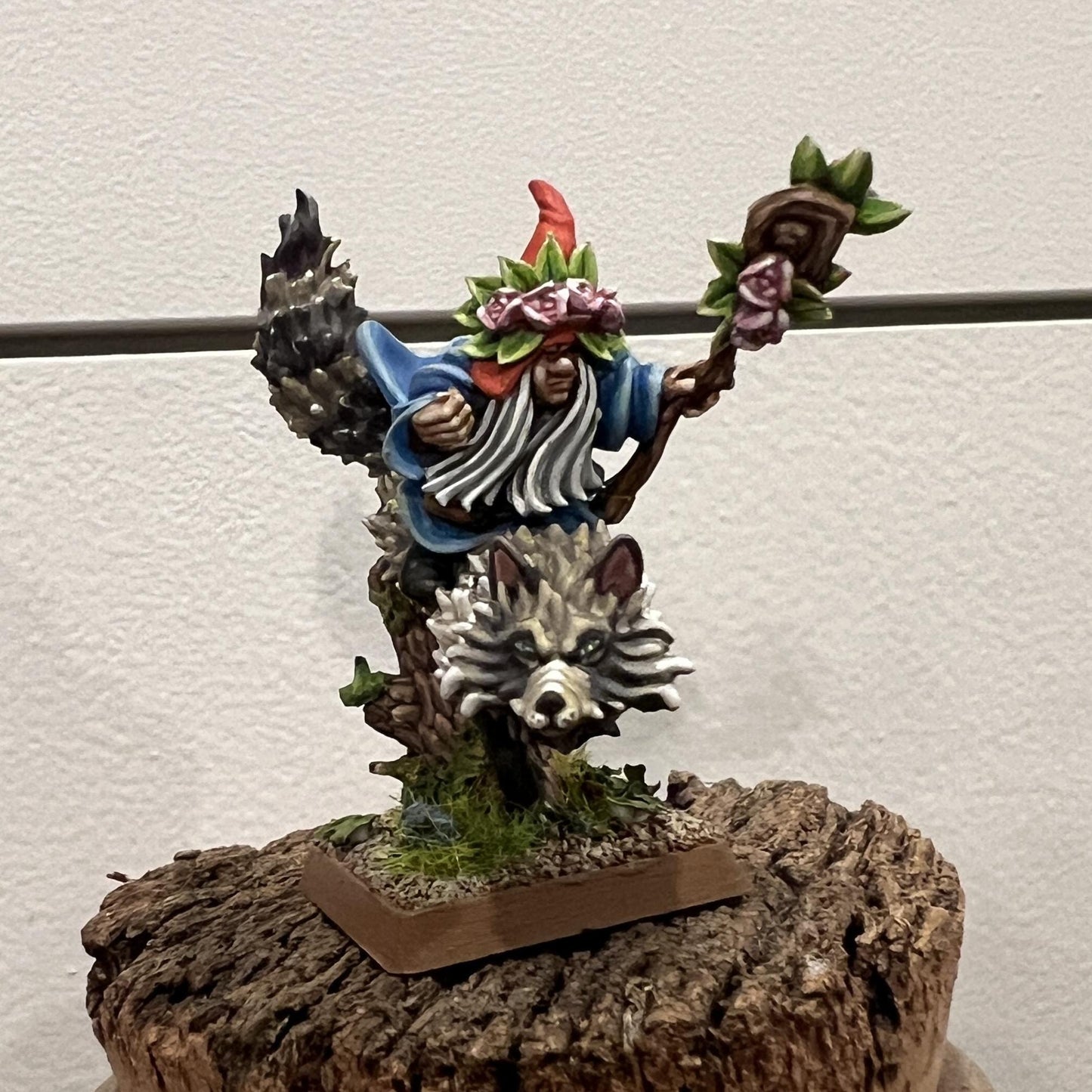 Forest Dwarf Sorceress, Fantasy Skirmish Miniatures by MoM Miniatures, perfect for Fantasy Wargames and RPGs