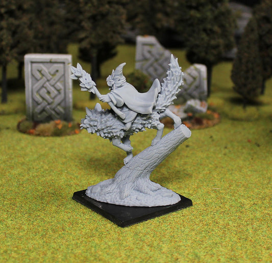 Forest Dwarf Sorceress, Fantasy Skirmish Miniatures by MoM Miniatures, perfect for Fantasy Wargames and RPGs