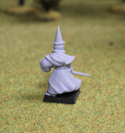 Fire Cultist 9, Fantasy Skirmish Miniatures by MoM Miniatures, perfect for Fantasy Wargames and RPGs