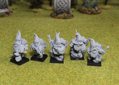 Dwarf Explorers, Fantasy Skirmish Miniatures by MoM Miniatures, perfect for Fantasy Wargames and RPGs