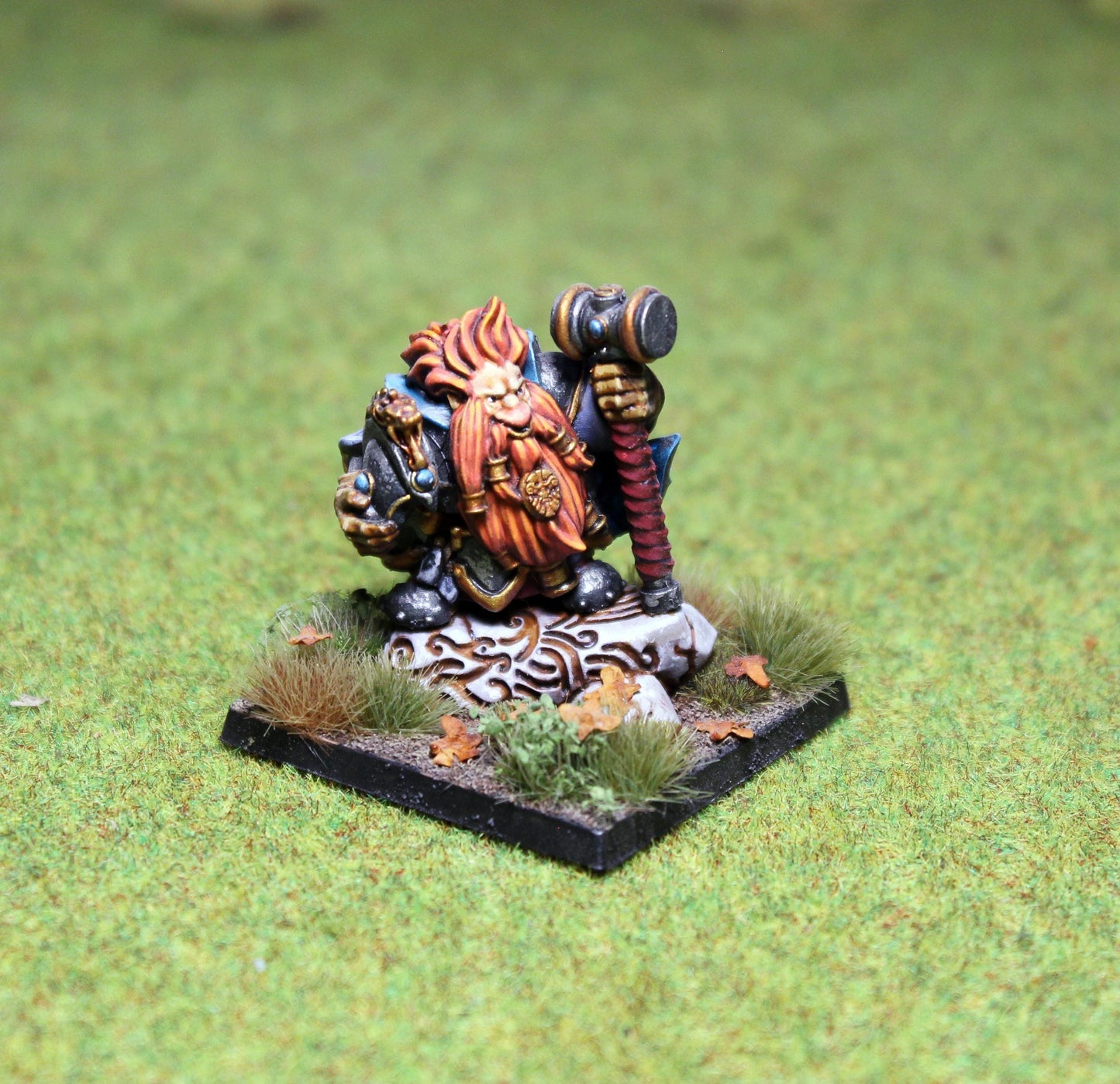 Dwarven Clan Lord, Fantasy Skirmish Miniatures by MoM Miniatures, perfect for Fantasy Wargames and RPGs