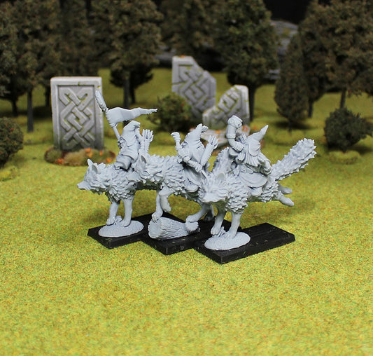 Dwarf Ranger on Fox, Fantasy Skirmish Miniatures by MoM Miniatures, perfect for Fantasy Wargames and RPGs