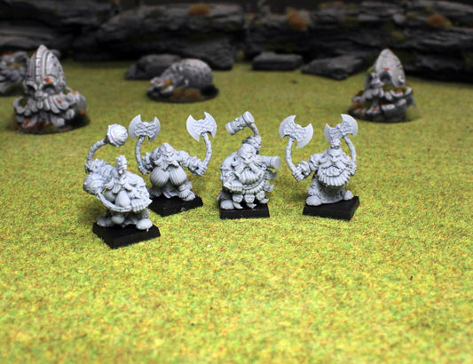 Deathseekers, Fantasy Skirmish Miniatures by MoM Miniatures, perfect for Fantasy Wargames and RPGs