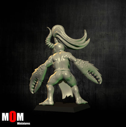 Female Mutant With Pincers, Fantasy Skirmish Miniatures by MoM Miniatures, perfect for Fantasy Wargames and RPGs