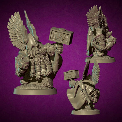 Hunter King, Fantasy Skirmish Miniatures by MoM Miniatures, perfect for Fantasy Wargames and RPGs