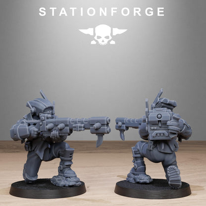 Tarion Hunters, Communitarian Alien Infantry, Sci-Fi Wargames Miniatures by STATIONFORGE