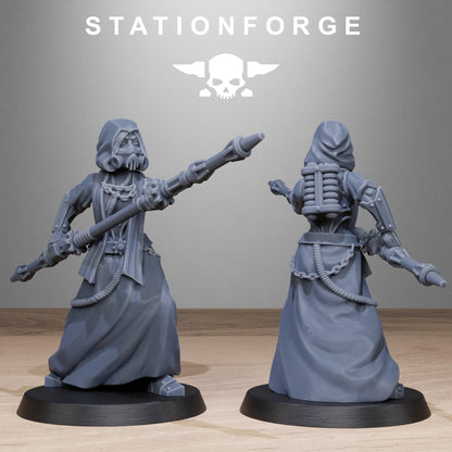 Scavenger Sister Priests, Space Techno-bots, modular Sci-Fi warriors by STATIONFORGE, Sci-Fi Wargames Cyber-themed Grimdark miniatures