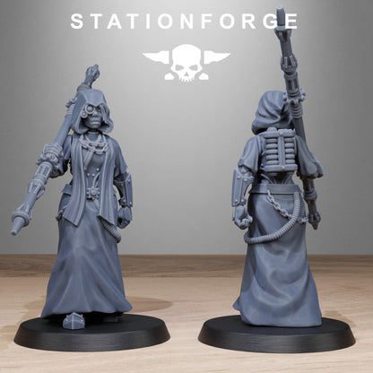 Scavenger Sister Priests, Space Techno-bots, modular Sci-Fi warriors by STATIONFORGE, Sci-Fi Wargames Cyber-themed Grimdark miniatures