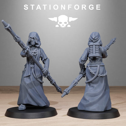 Scavenger Sister Priests, Space Techno-bots, modular Sci-Fi warriors by STATIONFORGE, Sci-Fi Wargames Cyber-themed Grimdark miniatures