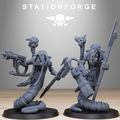Scavenger Serpents, Space Techno-bots, modular Sci-Fi warriors by STATIONFORGE, Sci-Fi Wargames Cyber-themed Grimdark miniatures