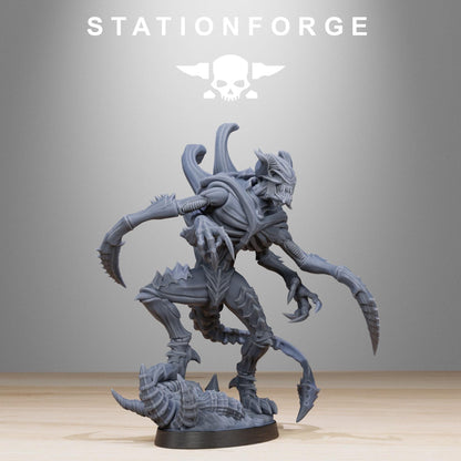Xenarid Void Stalker - Xenarid Alien Bugs -  Sci-Fi Grimdark Bug aliens by STATIONFORGE