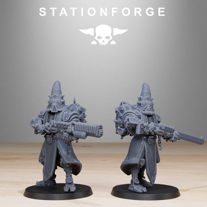 Scavenger Hooded Cultists, Space Techno-bots, modular Sci-Fi warriors by STATIONFORGE, Sci-Fi Wargames Cyber-themed Grimdark miniatures