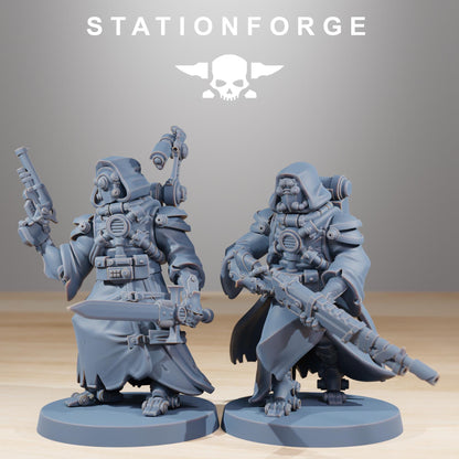 Scavenger Hunters, Space Techno-bots, modular Sci-Fi warriors by STATIONFORGE, Sci-Fi Wargames Cyber-themed Grimdark miniatures