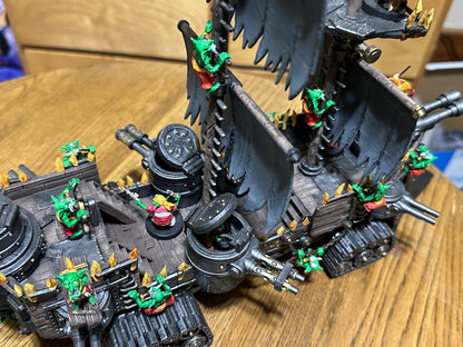 Gobs Pearl Battle Ship, Space-Faring Orkish Menace Sculpted by STATIONFORGE, Grimdark Compatible, Sci-Fi Wargame Scale