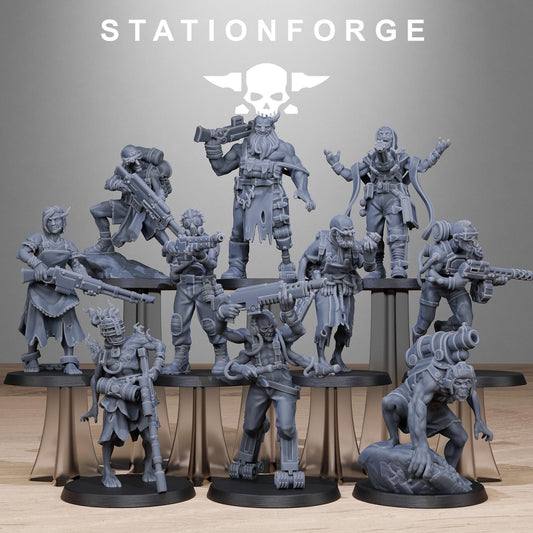 Corrupted Guard Abhumans, Chaos Worshipper Sci-Fi Wargames Miniatures by STATIONFORGE, Corrupted Imperial Guard