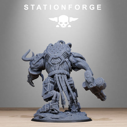 Corrupted Guard Tormentius, Chaos Worshipper Sci-Fi Wargames Miniatures by STATIONFORGE, Corrupted Imperial Guard