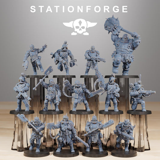 Corrupted Guard The Forsaken, Chaos Worshipper Sci-Fi Wargames Miniatures by STATIONFORGE, Corrupted Imperial Guard