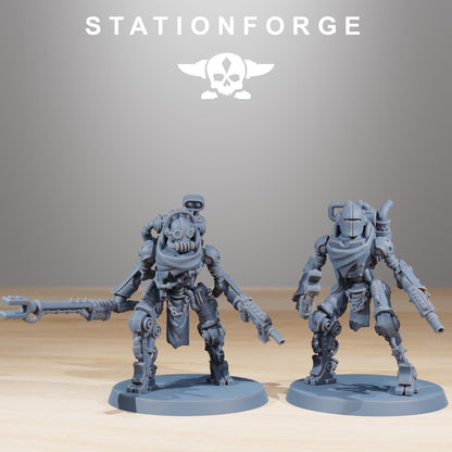 Scavenger Junkbots, Space Techno-bots, modular Sci-Fi warriors by STATIONFORGE, Sci-Fi Wargames Cyber-themed Grimdark miniatures