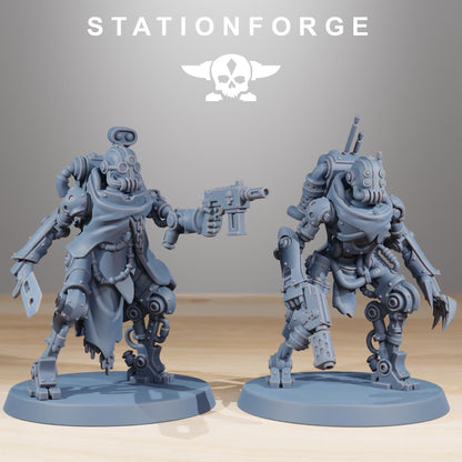 Scavenger Junkbots, Space Techno-bots, modular Sci-Fi warriors by STATIONFORGE, Sci-Fi Wargames Cyber-themed Grimdark miniatures