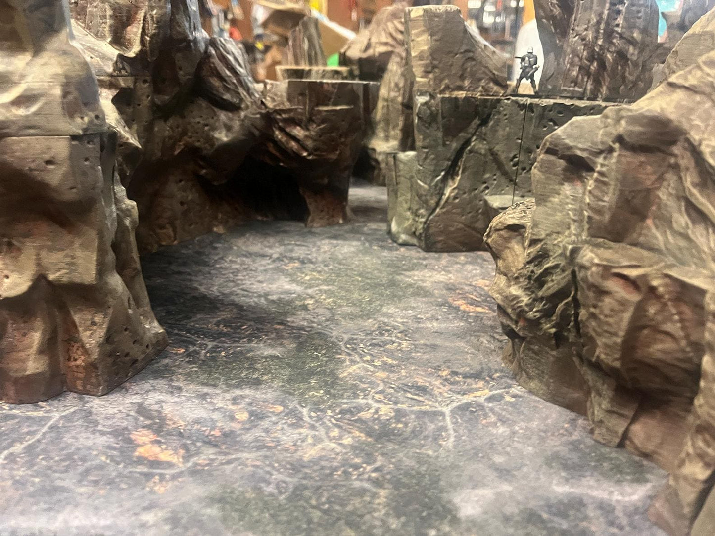 Universal Cliff Labyrinth Terrain Set - 3D Printed Tabletop Terrain, Perfect for Wargames, Board Games, Role Playing Games
