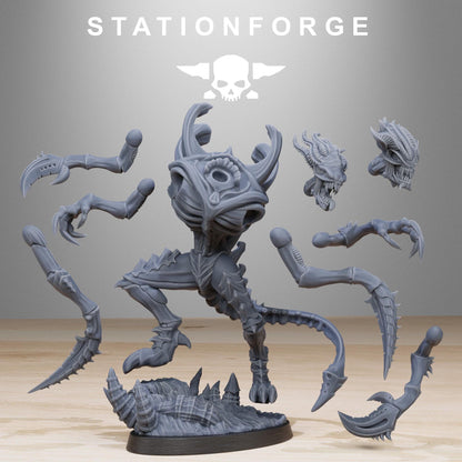 Xenarid Void Stalker - Xenarid Alien Bugs -  Sci-Fi Grimdark Bug aliens by STATIONFORGE