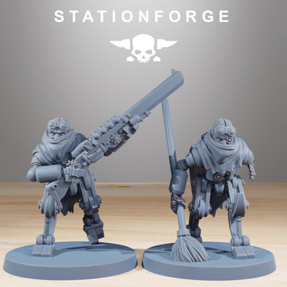 Scavenger Halflings, Space Techno-bots, modular Sci-Fi warriors by STATIONFORGE, Sci-Fi Wargames Cyber-themed Grimdark miniatures