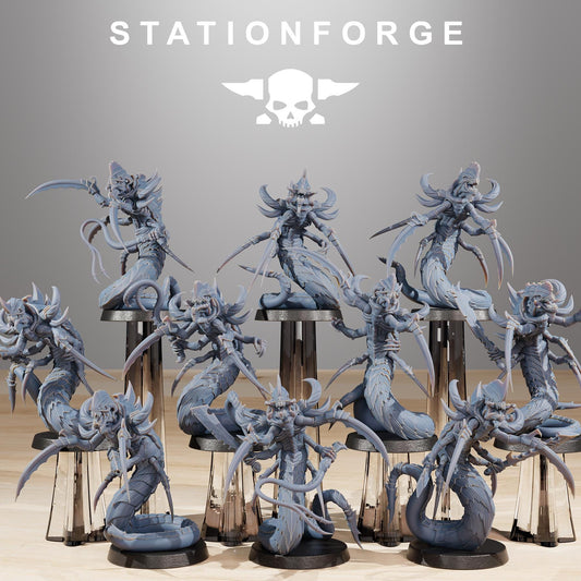 Xenarid Serpents - Xenarid Alien Bugs -  Sci-Fi Grimdark Bug aliens by STATIONFORGE